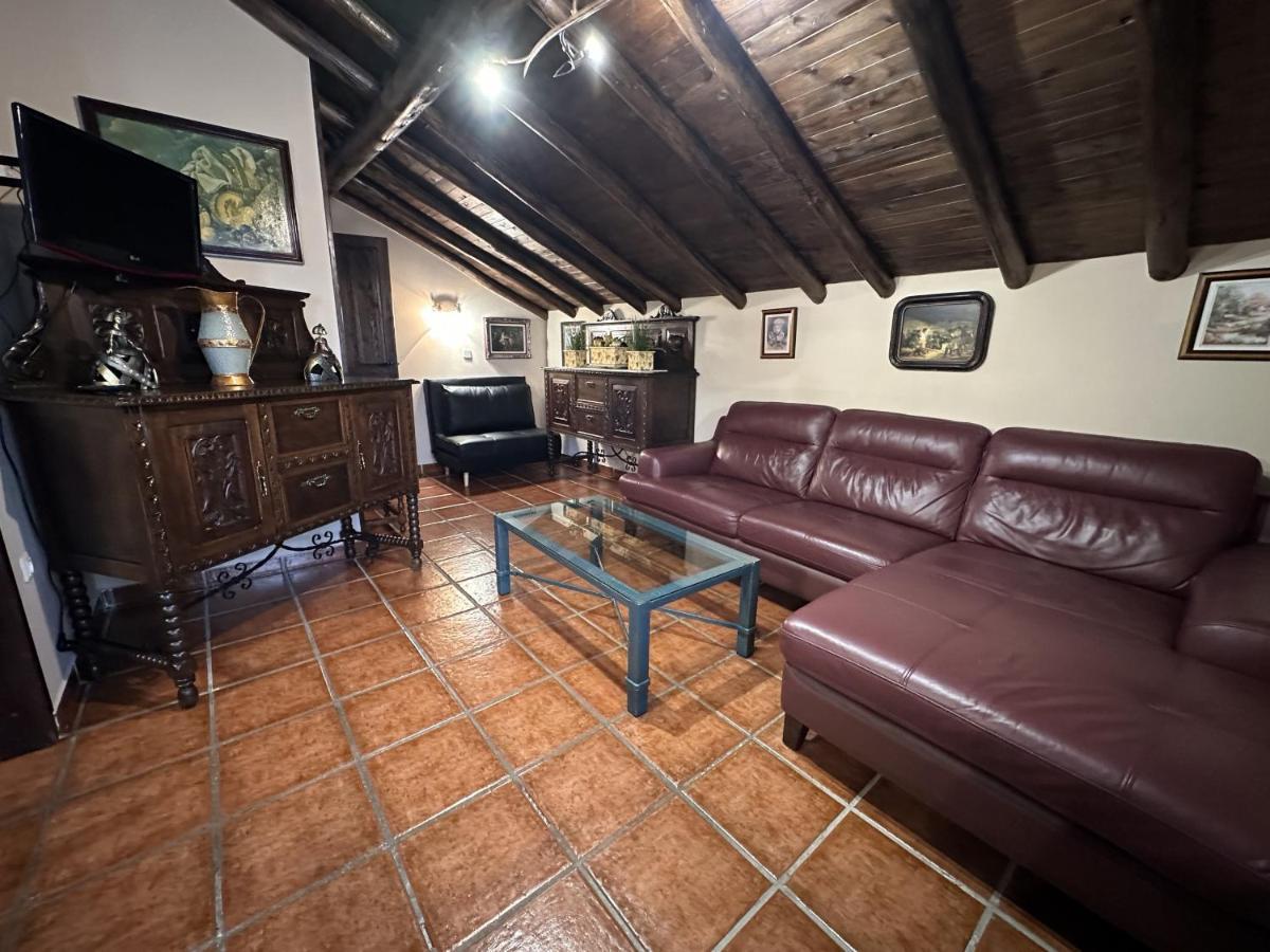 La Gloria Apartment *